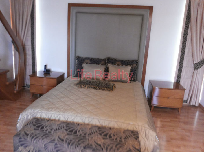 Image No.21-4 Bed House for sale