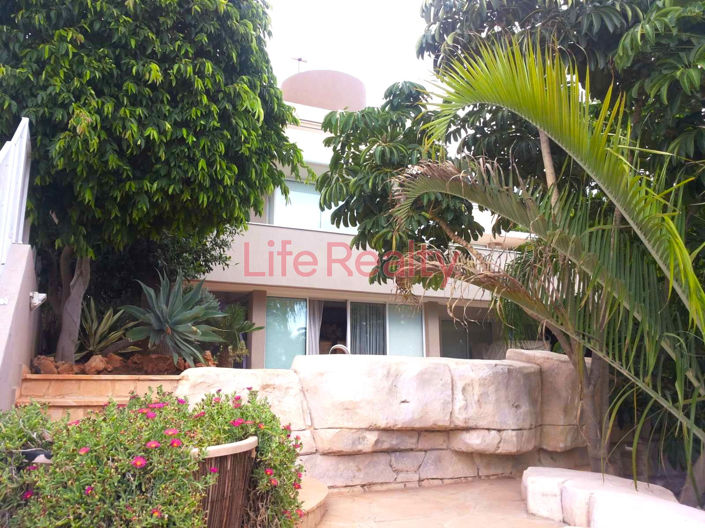 Image No.22-4 Bed House for sale