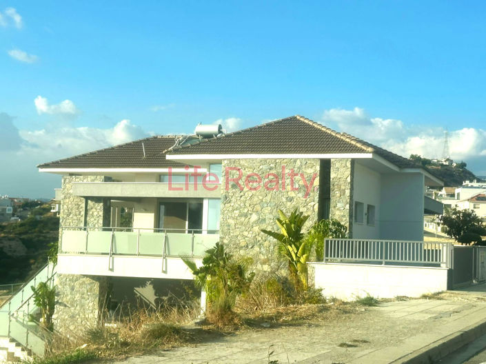 Image No.3-3 Bed House for sale