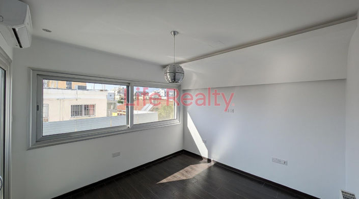 Image No.18-Maison de 5 chambres à vendre à Mesa Geitonia