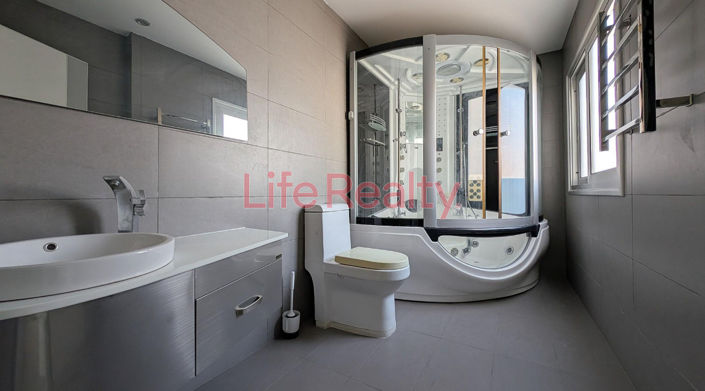 Image No.20-Maison de 5 chambres à vendre à Mesa Geitonia