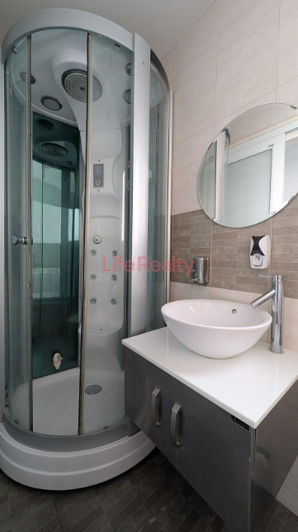 Image No.21-Maison de 5 chambres à vendre à Mesa Geitonia