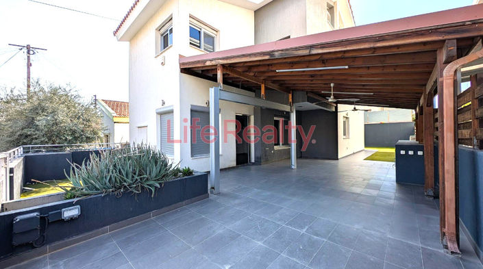 Image No.23-Maison de 5 chambres à vendre à Mesa Geitonia