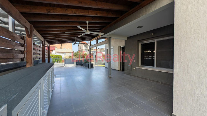 Image No.26-Maison de 5 chambres à vendre à Mesa Geitonia