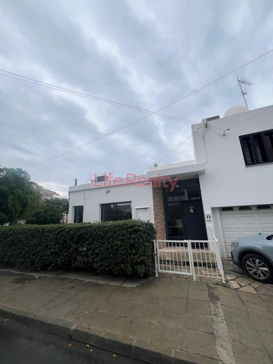 Image No.2-Maison de 3 chambres à vendre à Mesa Geitonia