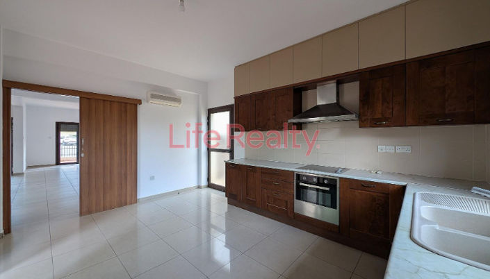 Image No.10-4 Bed House for sale