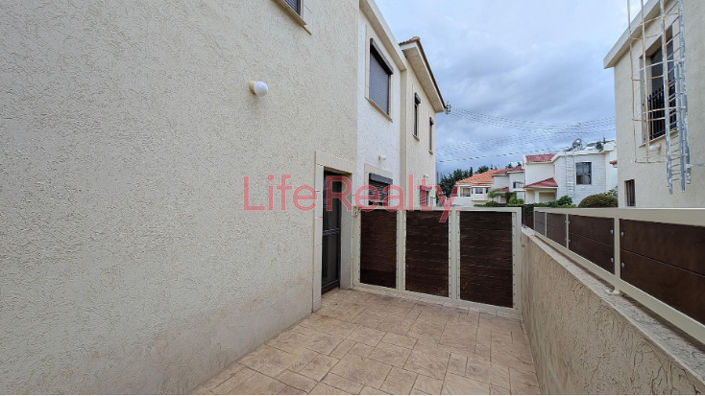 Image No.19-4 Bed House for sale