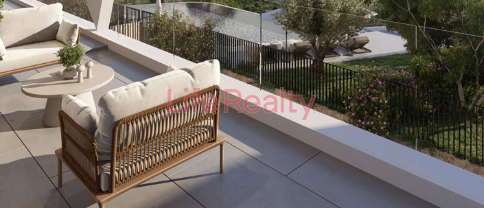 Image No.8-4 Bed Apartment for sale