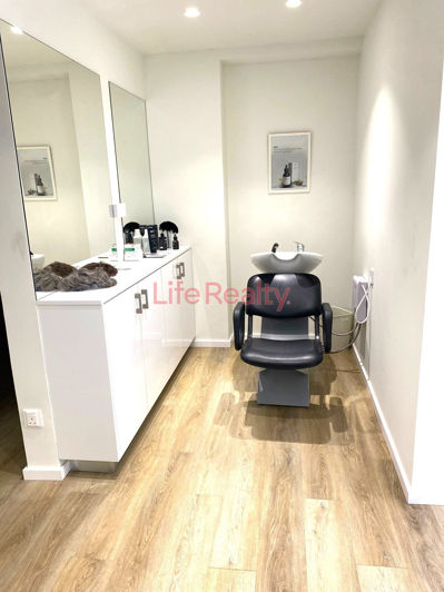 Image No.10-Commercial à vendre à Agia Zoni