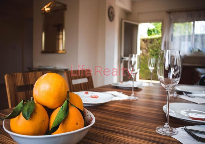 Image No.6-3 Bed House for sale