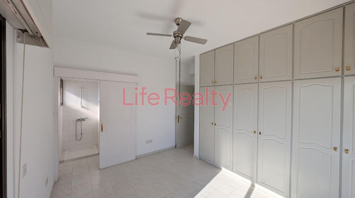 Image No.20-4 Bed House for sale