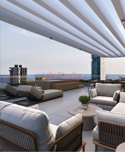 Image No.2-Appartement de 3 chambres à vendre à Mouttagiaka