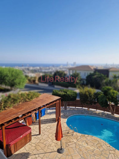 Image No.10-4 Bed House for sale