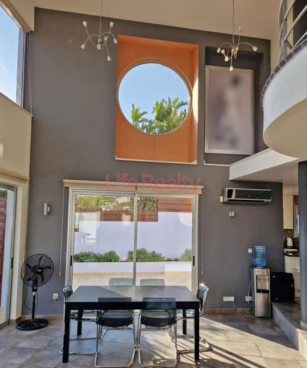 Image No.4-4 Bed House for sale