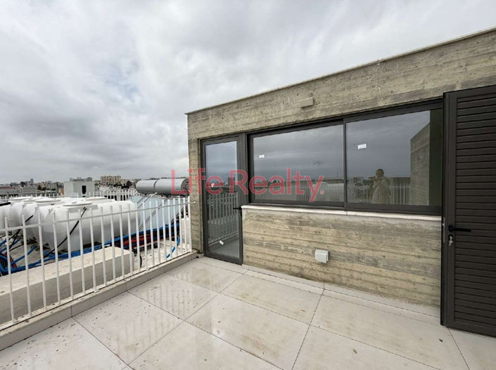 Image No.18-4 Bed Apartment for sale