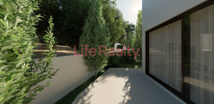 Image No.11-3 Bed House for sale