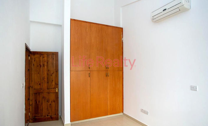 Image No.13-3 Bed House for sale