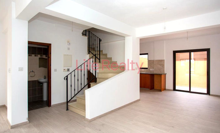 Image No.6-3 Bed House for sale