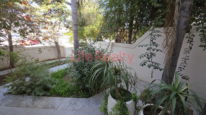 Image No.10-3 Bed House for sale