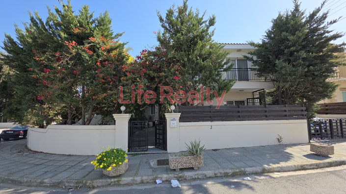 Image No.13-3 Bed House for sale