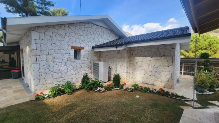 Image No.8-3 Bed Bungalow for sale