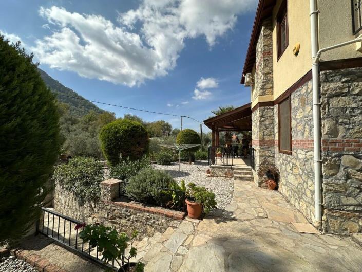 Image No.20-3 Bed Villa for sale