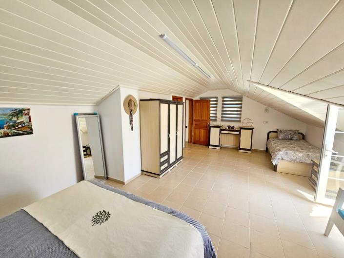 Image No.17-3 Bed Duplex for sale