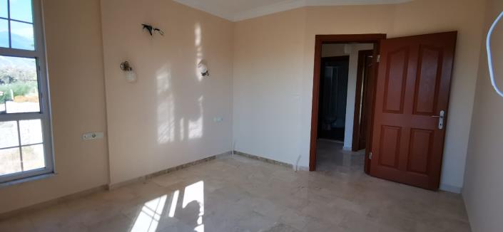 Image No.2-4 Bed Villa for sale