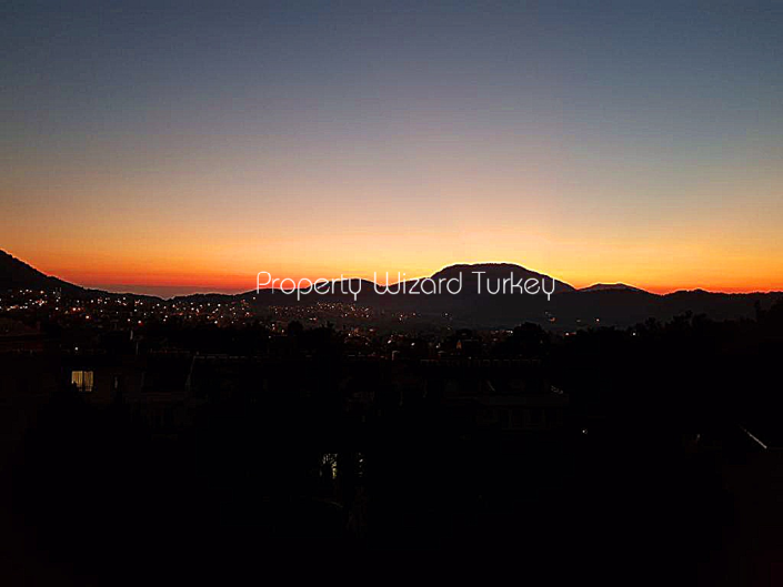 Image No.20-3 Bed Duplex for sale