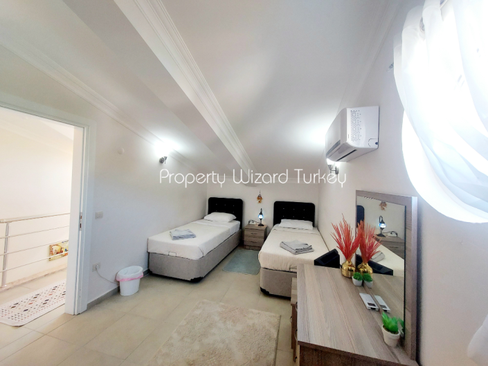 Image No.37-3 Bed Duplex for sale