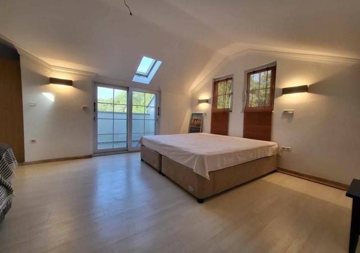 Image No.10-3 Bed Duplex for sale