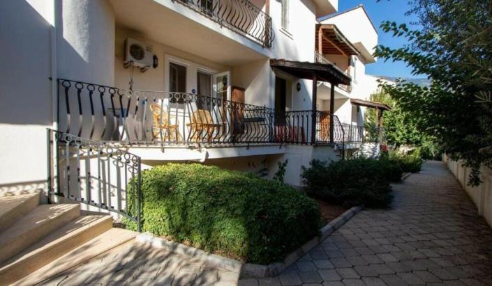 Image No.18-2 Bed Apartment for sale