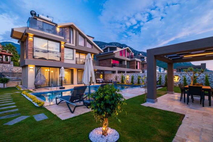 Image No.1-3 Bed Villa for sale