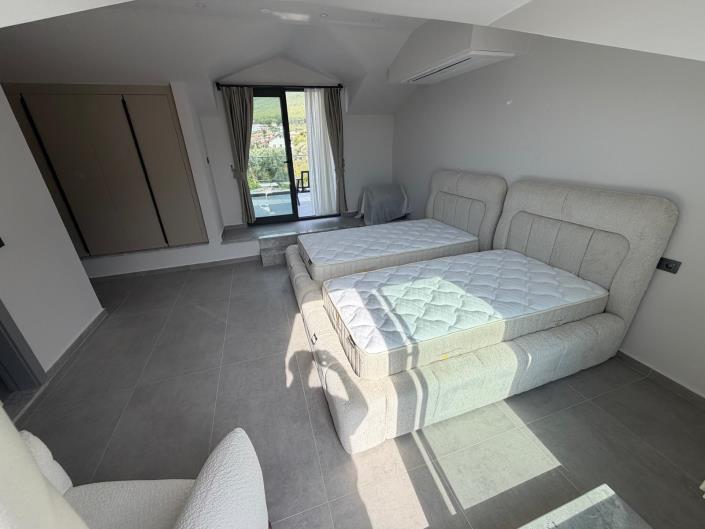 Image No.46-4 Bed Villa / Detached for sale