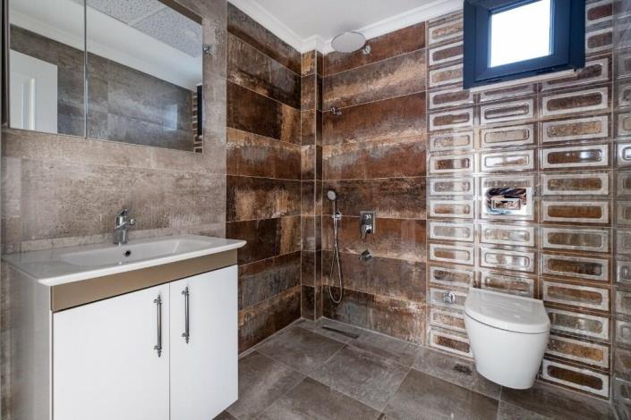 Image No.15-5 Bed Villa for sale