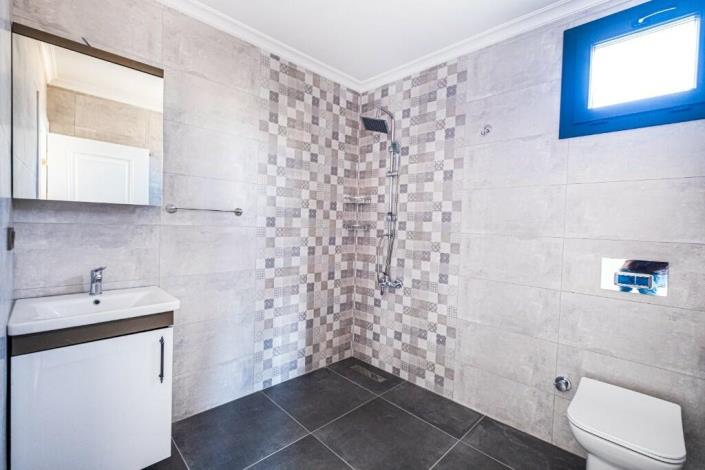 Image No.27-5 Bed Villa for sale