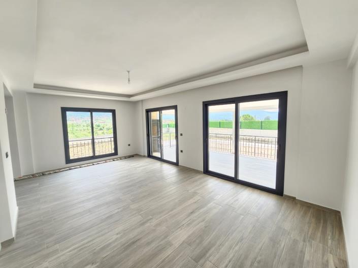 Image No.3-4 Bed Villa for sale