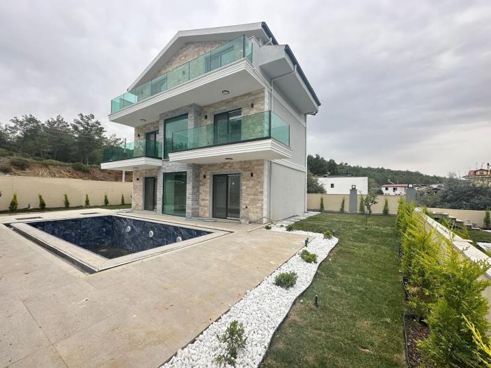 Image No.14-4 Bed Villa for sale