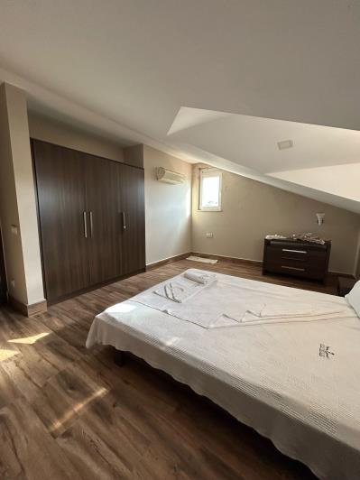 Image No.20-2 Bed Duplex for sale