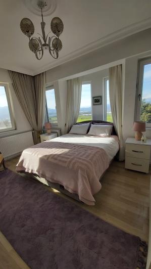 Image No.20-3 Bed Villa / Detached for sale