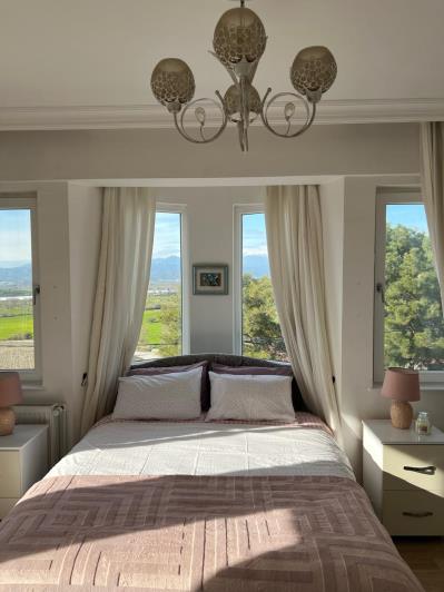 Image No.21-3 Bed Villa / Detached for sale