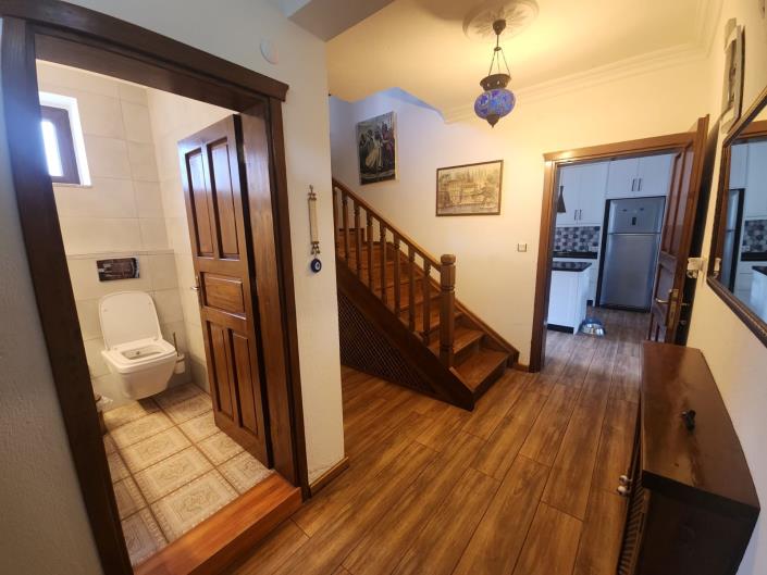 Image No.11-3 Bed Villa / Detached for sale