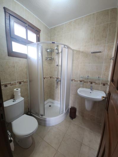 Image No.21-3 Bed Villa / Detached for sale