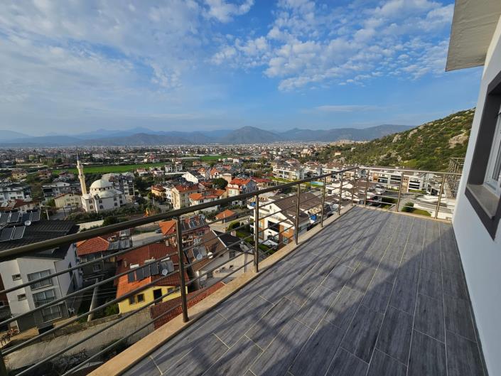 Image No.1-4 Bed Duplex for sale
