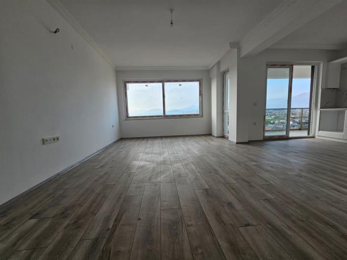 Image No.7-4 Bed Duplex for sale