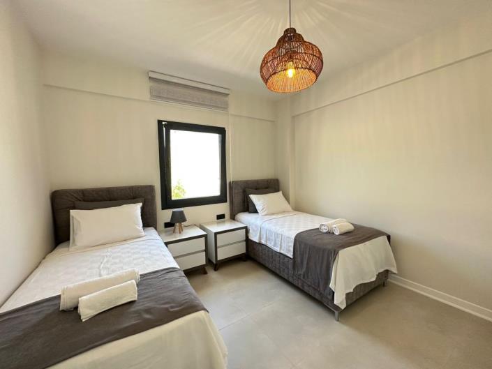 Image No.29-3 Bed Villa / Detached for sale