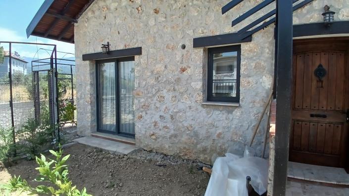 Image No.16-2 Bed Villa / Detached for sale