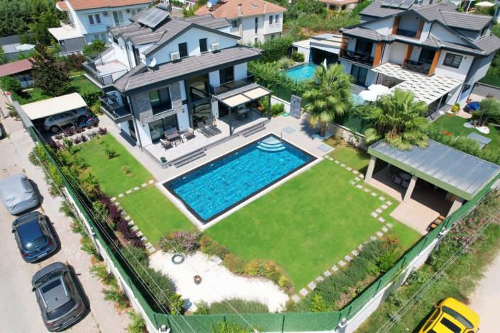 Image No.25-4 Bed Villa / Detached for sale