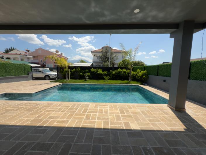 Image No.9-4 Bed Villa / Detached for sale