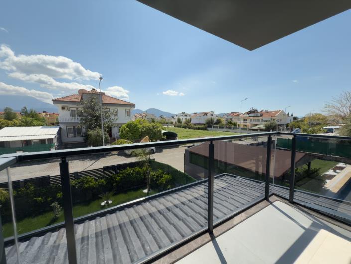 Image No.19-4 Bed Villa / Detached for sale